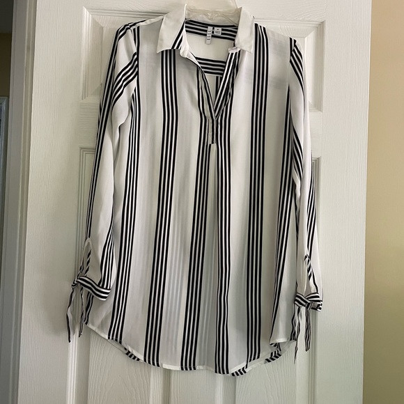 Elle long sleeve tunic - Picture 1 of 7